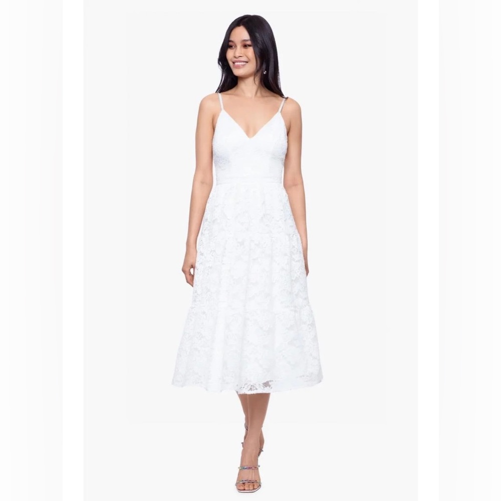 XSCAPE Lace Spaghetti Strap Dress White Ivory Style # 4453X Size 4